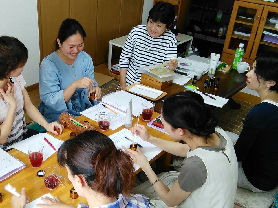 dotera – トキメク介護〜アロマ姉さん®繁盛記〜